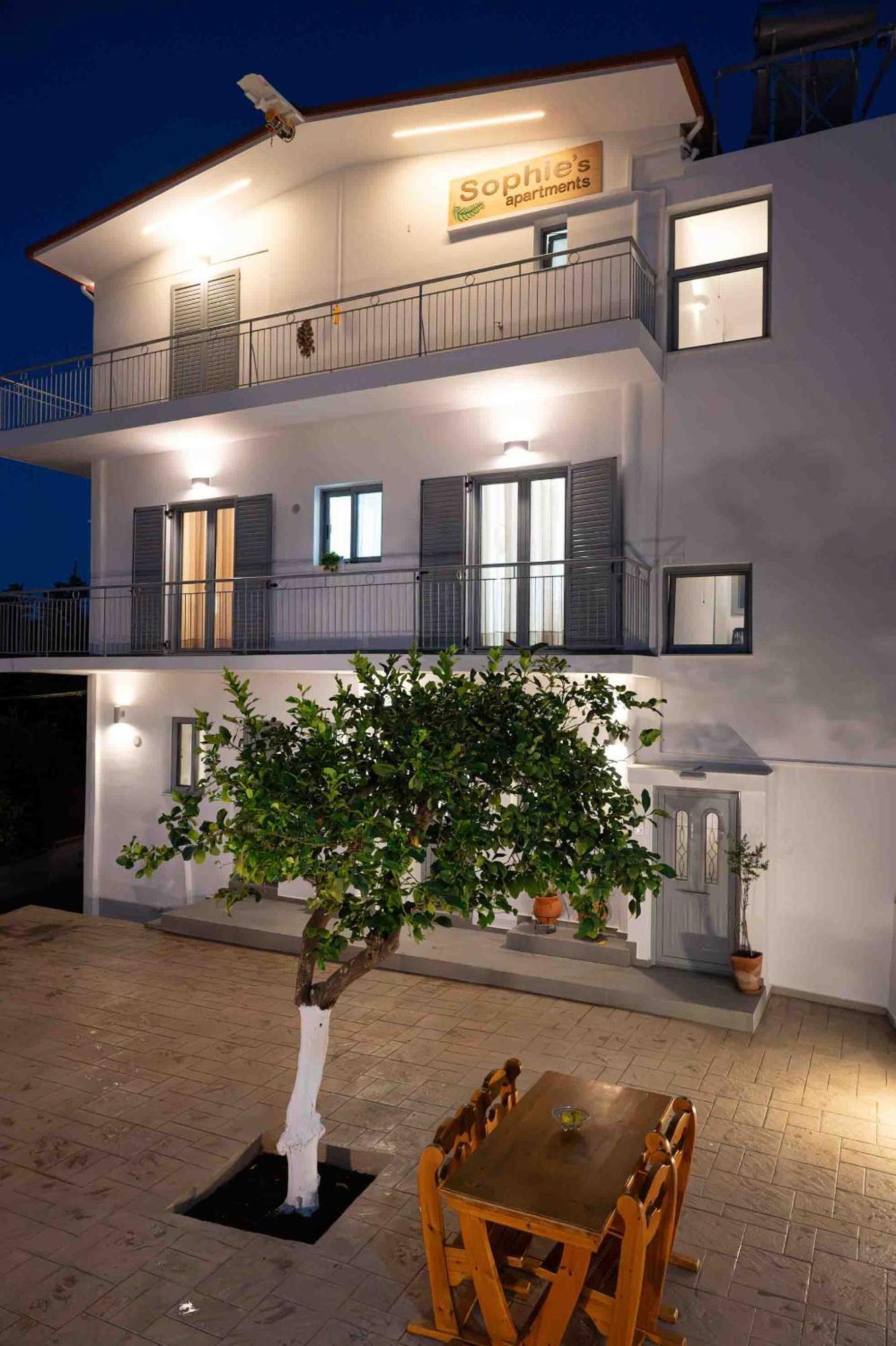 Sophie'S Apartments 3&4 Poros Town Exterior photo
