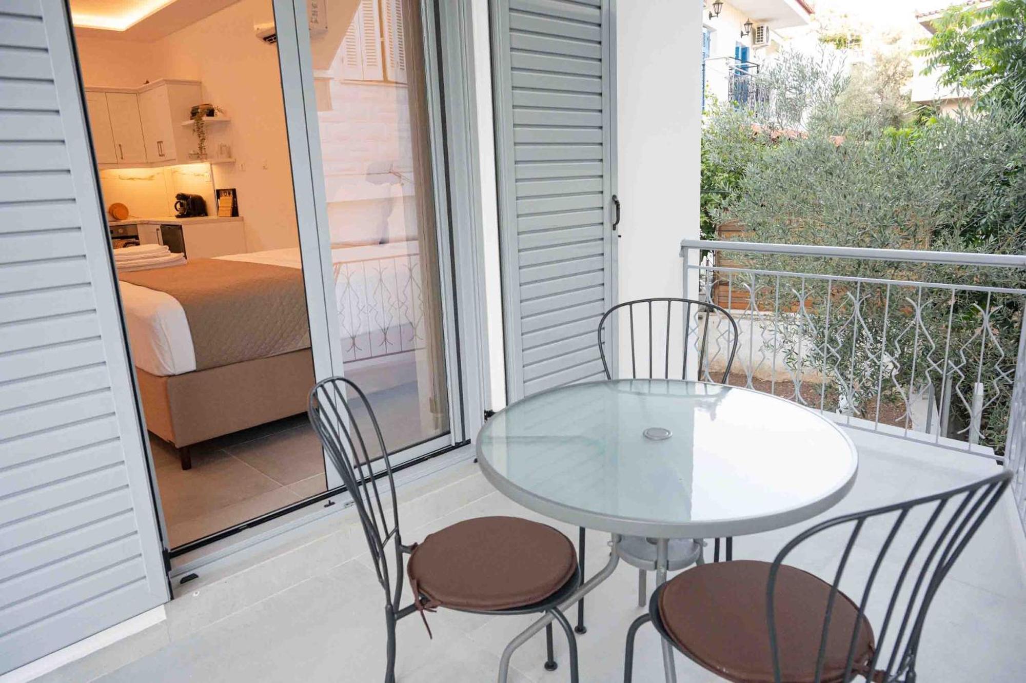 Sophie'S Apartments 3&4 Poros Town Exterior photo